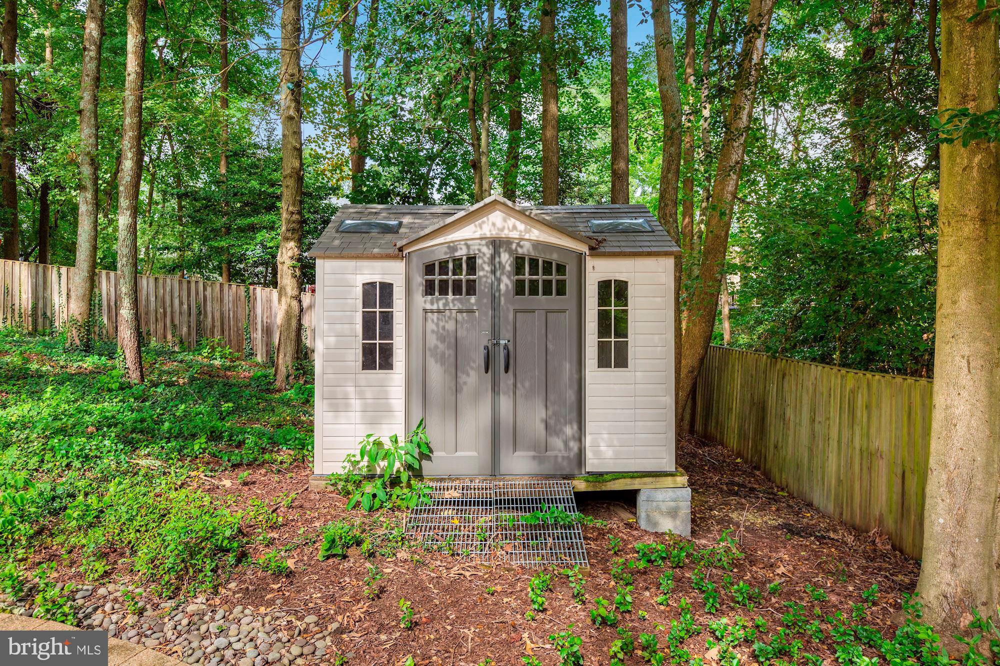 385 Yorkshire Lane Riva, MD 21140 - Photo 36 of 36 Storage shed