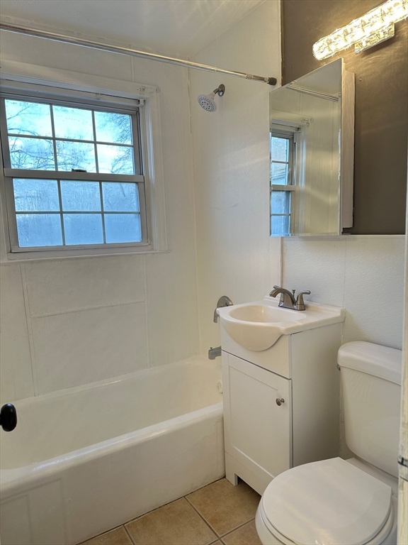483 Cold Spring Avenue, Unit 2A West Springfield, MA 01089 - Photo 8 of 15 Gallery Image 8