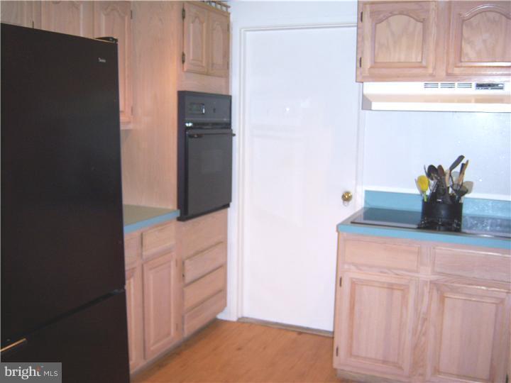 117 Terrace Road Levittown, PA 19056 - Photo 9 of 21 Kitchen
