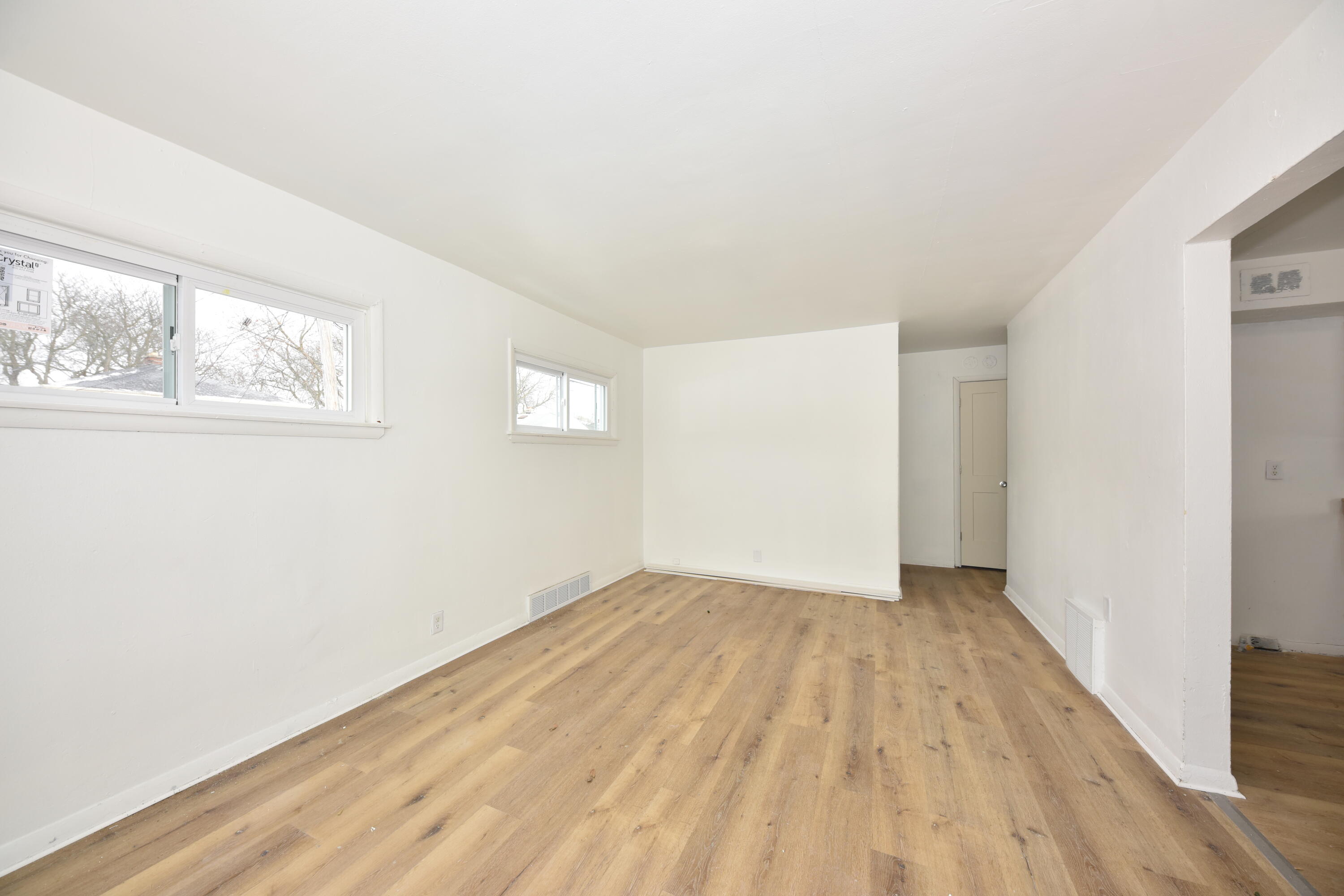 5754 North 65th Street Milwaukee, WI 53218 - Photo 4 of 26 EUP_2621