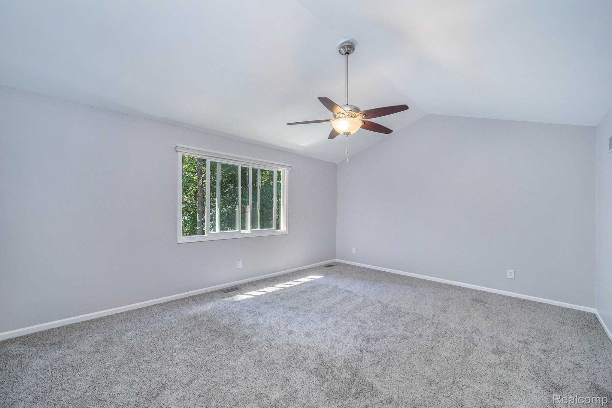 697 Lake Ridge Road Rochester, MI 48307 - Photo 22 of 42 017A2326.jpg