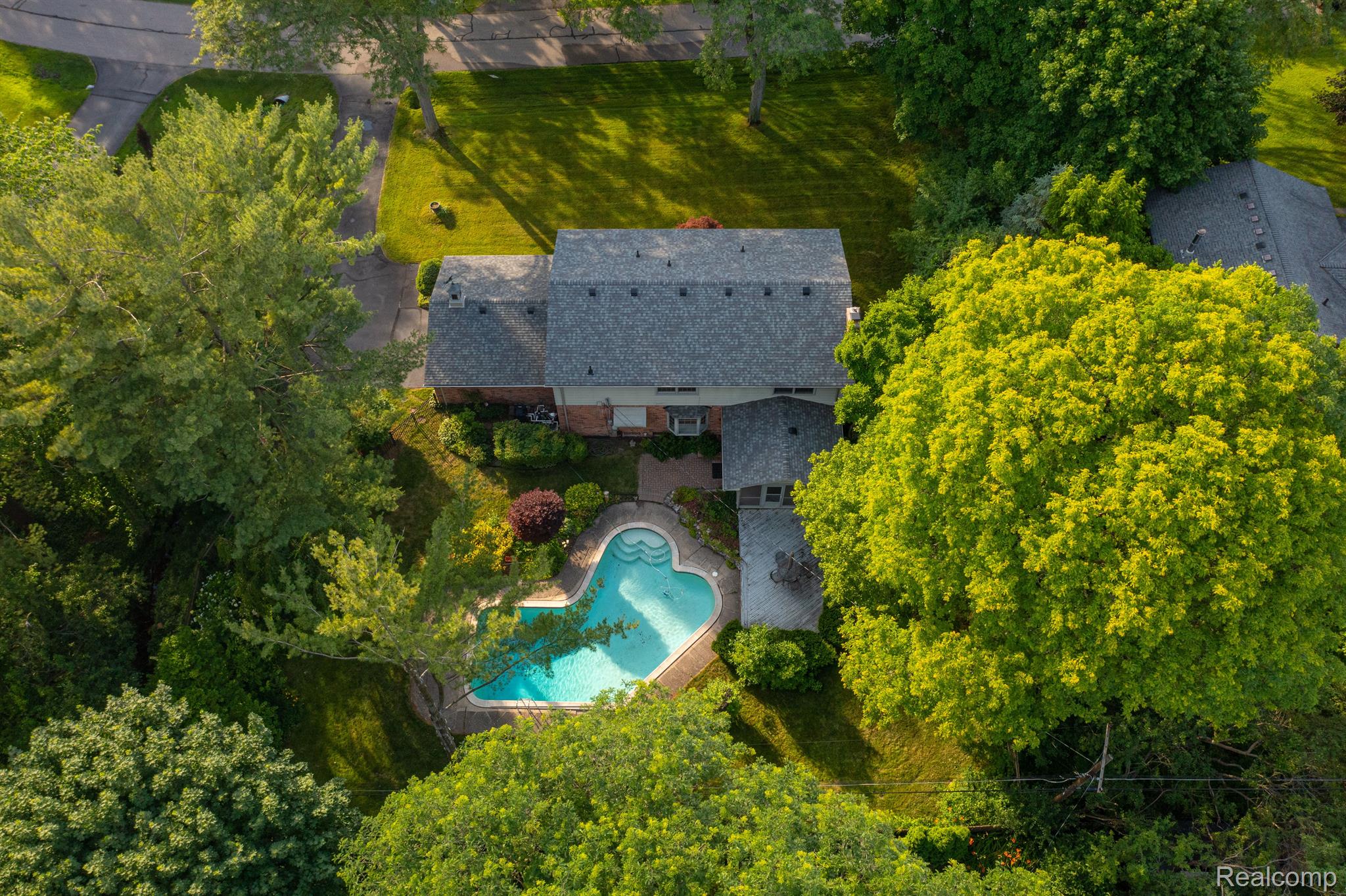 1024 Rock Spring Road Bloomfield Hills, MI 48304 - Photo 43 of 47 Gallery Image 43