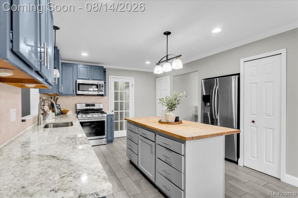 47321 Susan Road Macomb, MI 48044 - Photo 10 of 46 Gallery Image 10