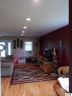 2250 Laberdee Road Adrian, MI 49221 - Photo 7 of 24 20412814-6.JPG