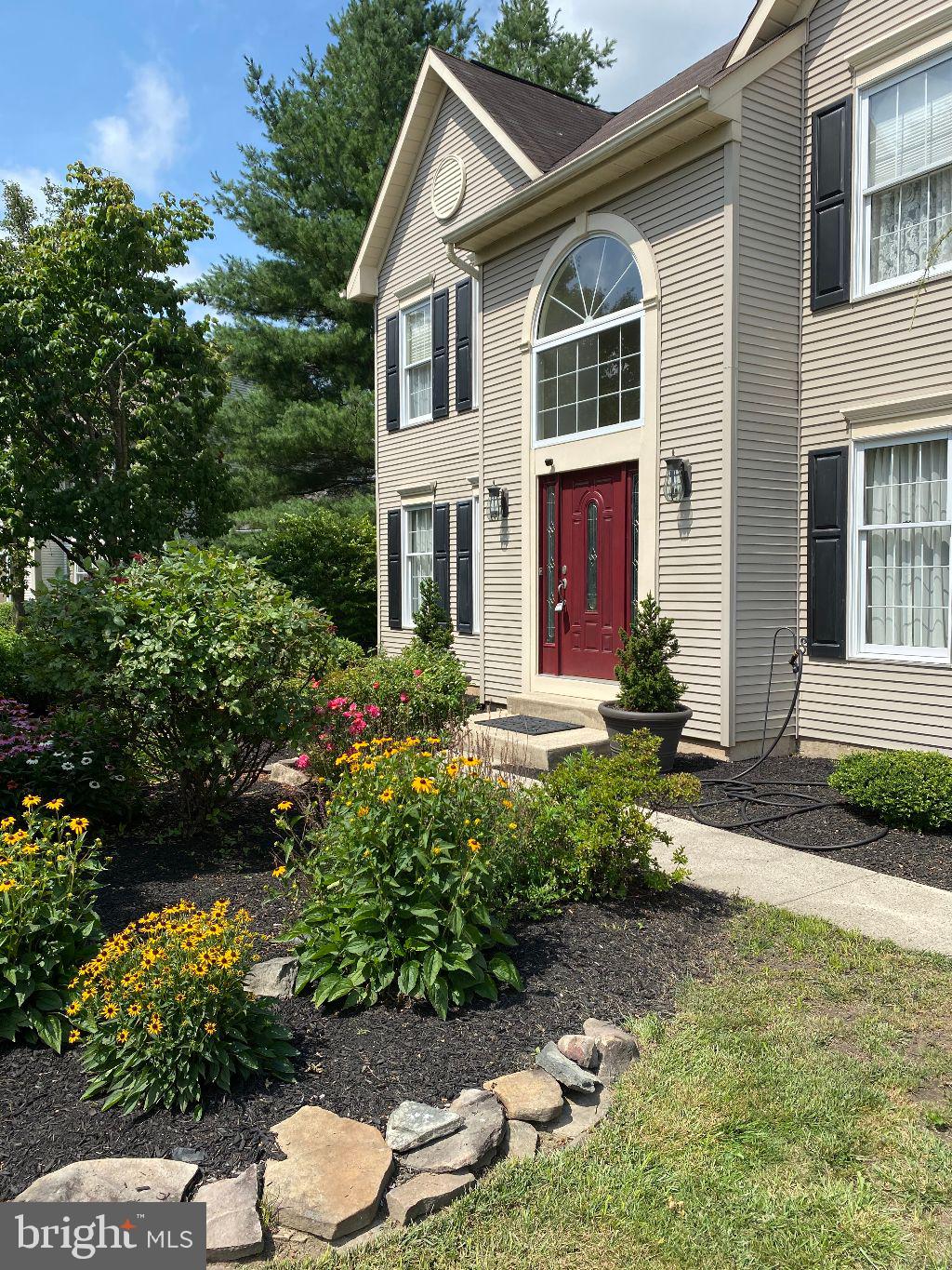 891 Slate Hill Road Yardley, PA 19067 - Photo 3 of 56 2 car side entry garage