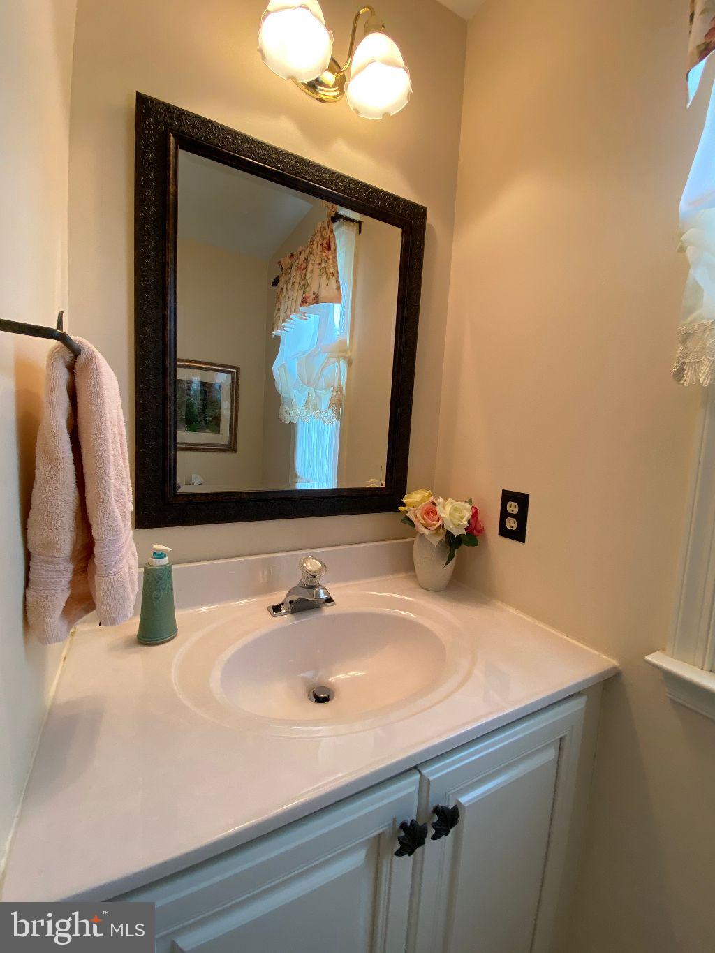 891 Slate Hill Road Yardley, PA 19067 - Photo 25 of 56 Powder rm
