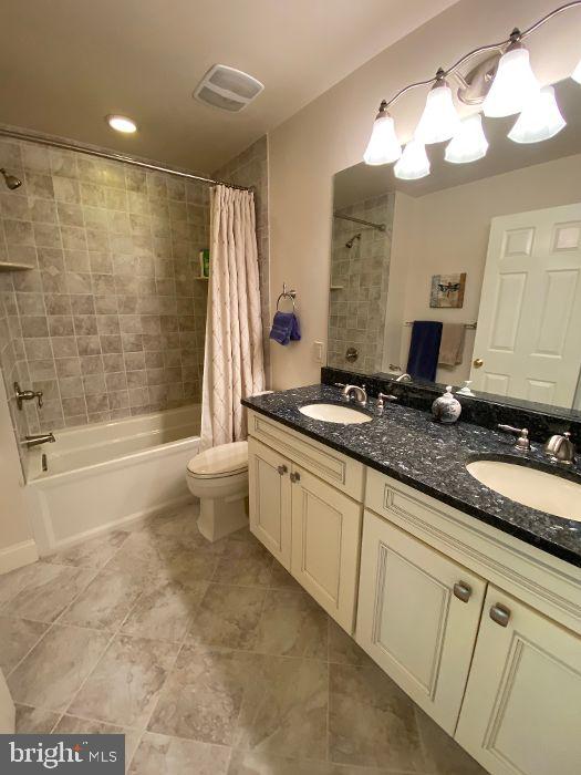 891 Slate Hill Road Yardley, PA 19067 - Photo 39 of 56 Hall bath