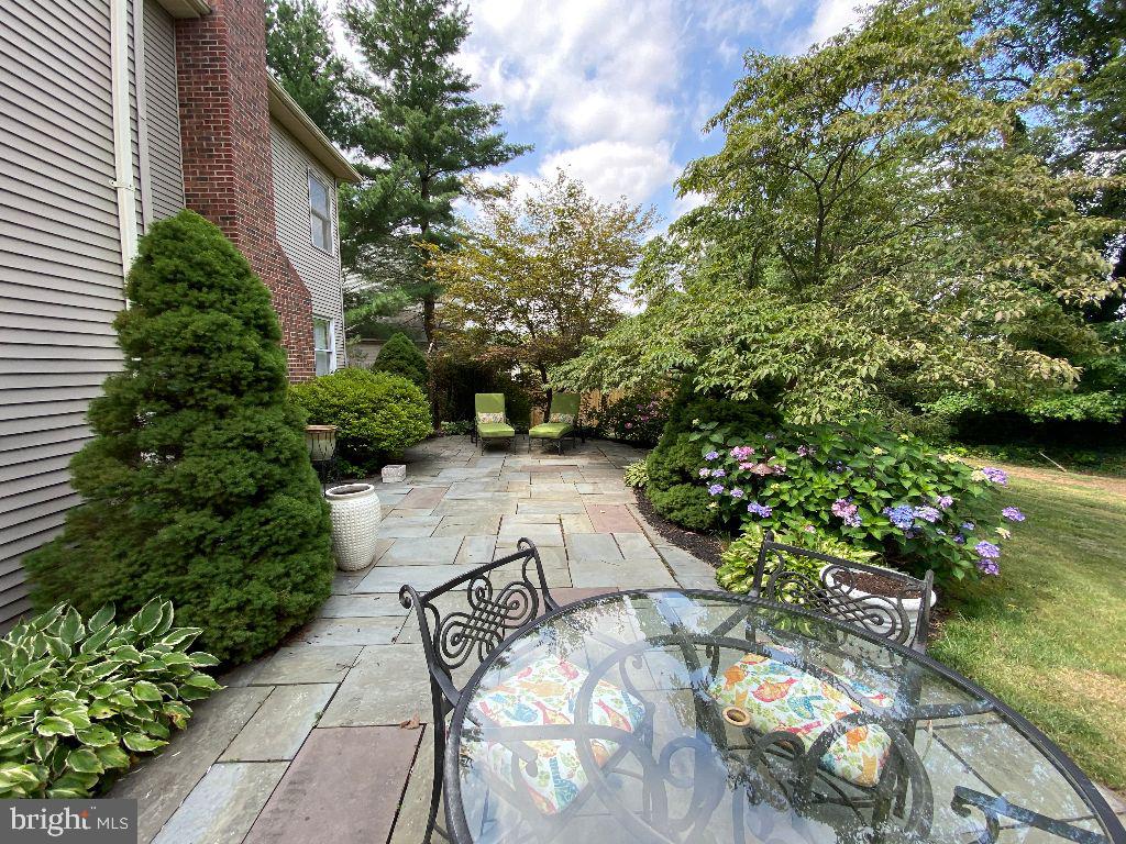 891 Slate Hill Road Yardley, PA 19067 - Photo 54 of 56 Exterior rear