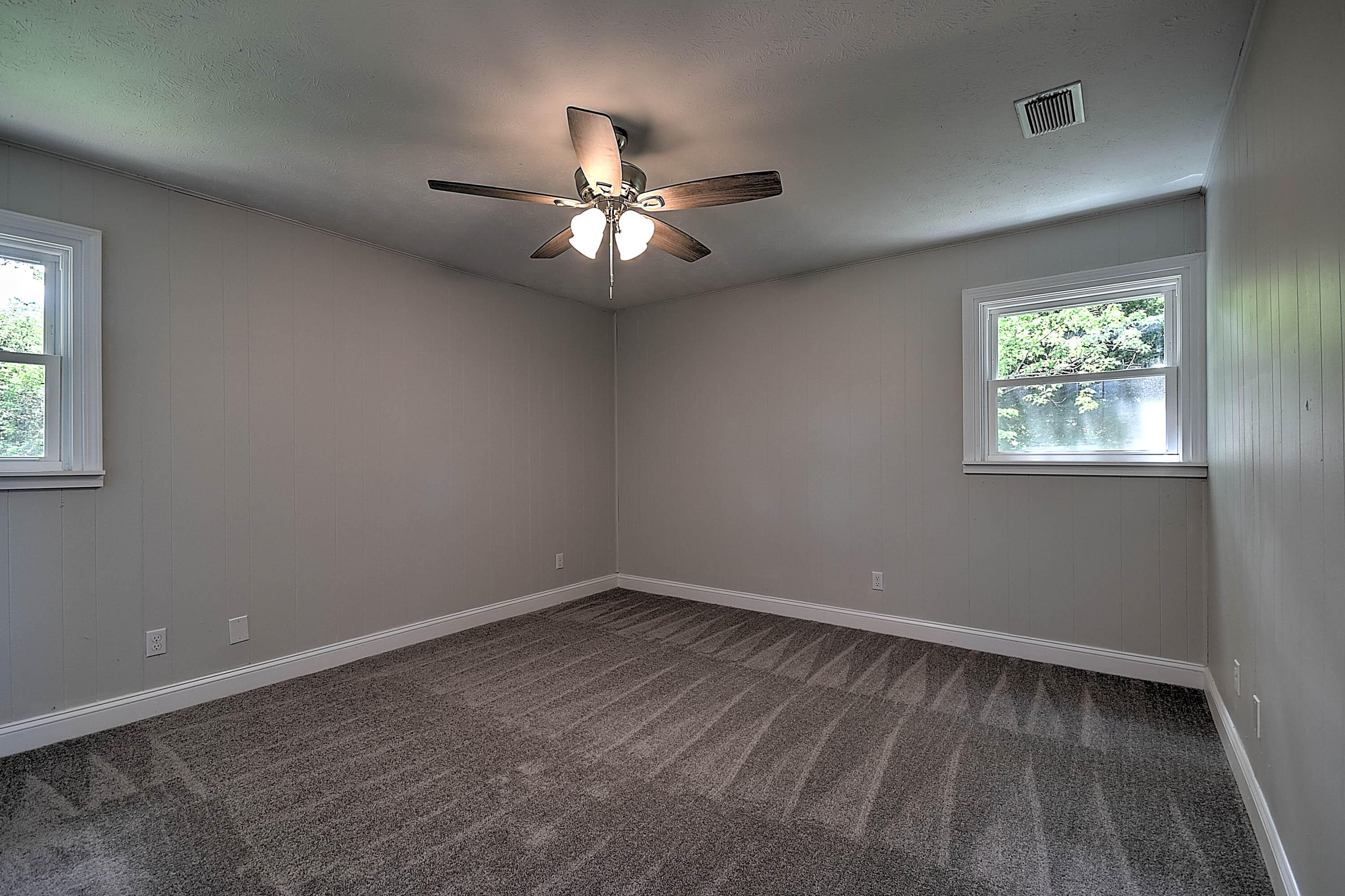 701 Meadow View Road Bristol, TN 37620 - Photo 32 of 68 MEADOWVIEW-32