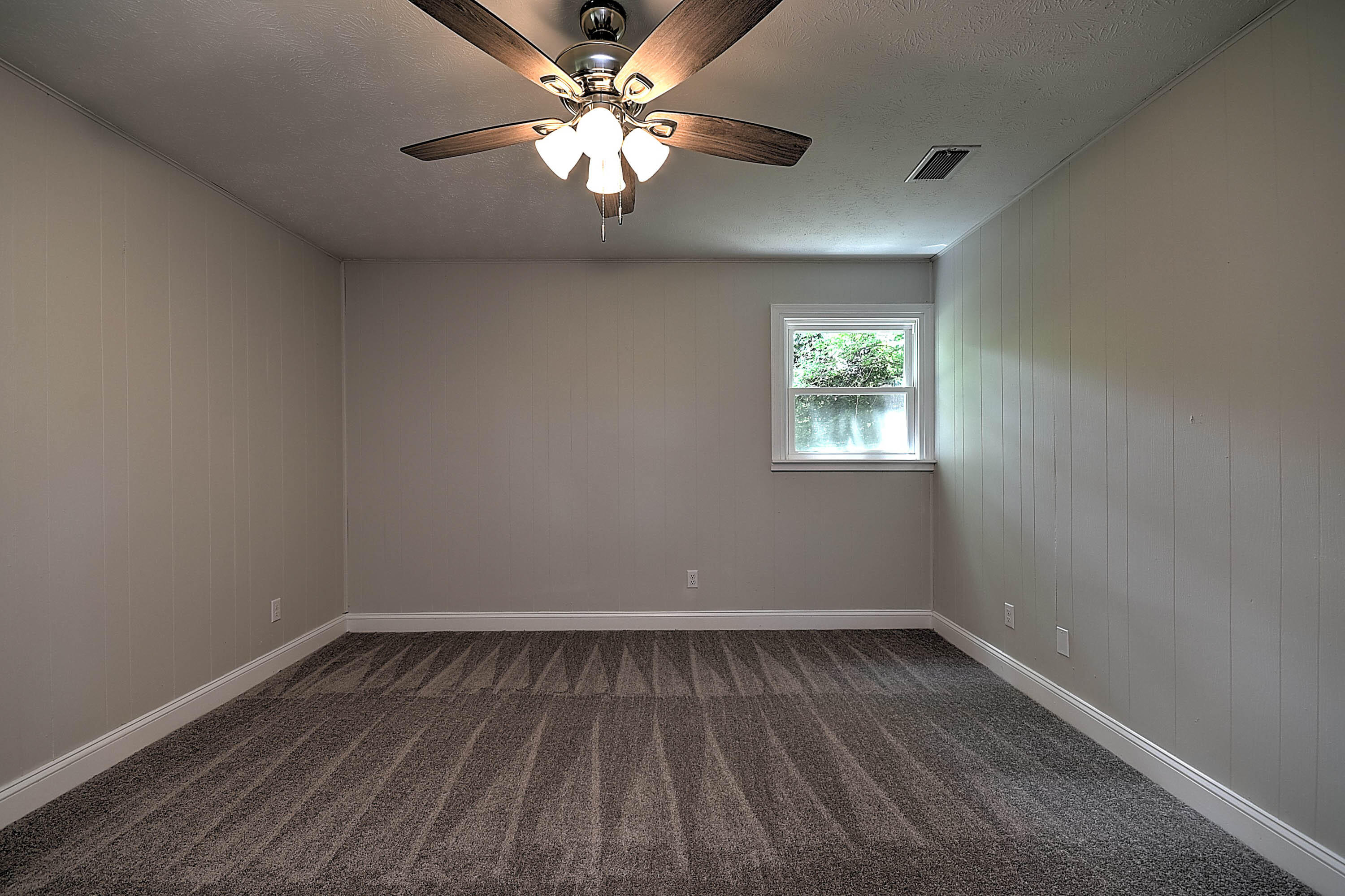 701 Meadow View Road Bristol, TN 37620 - Photo 33 of 68 MEADOWVIEW-33