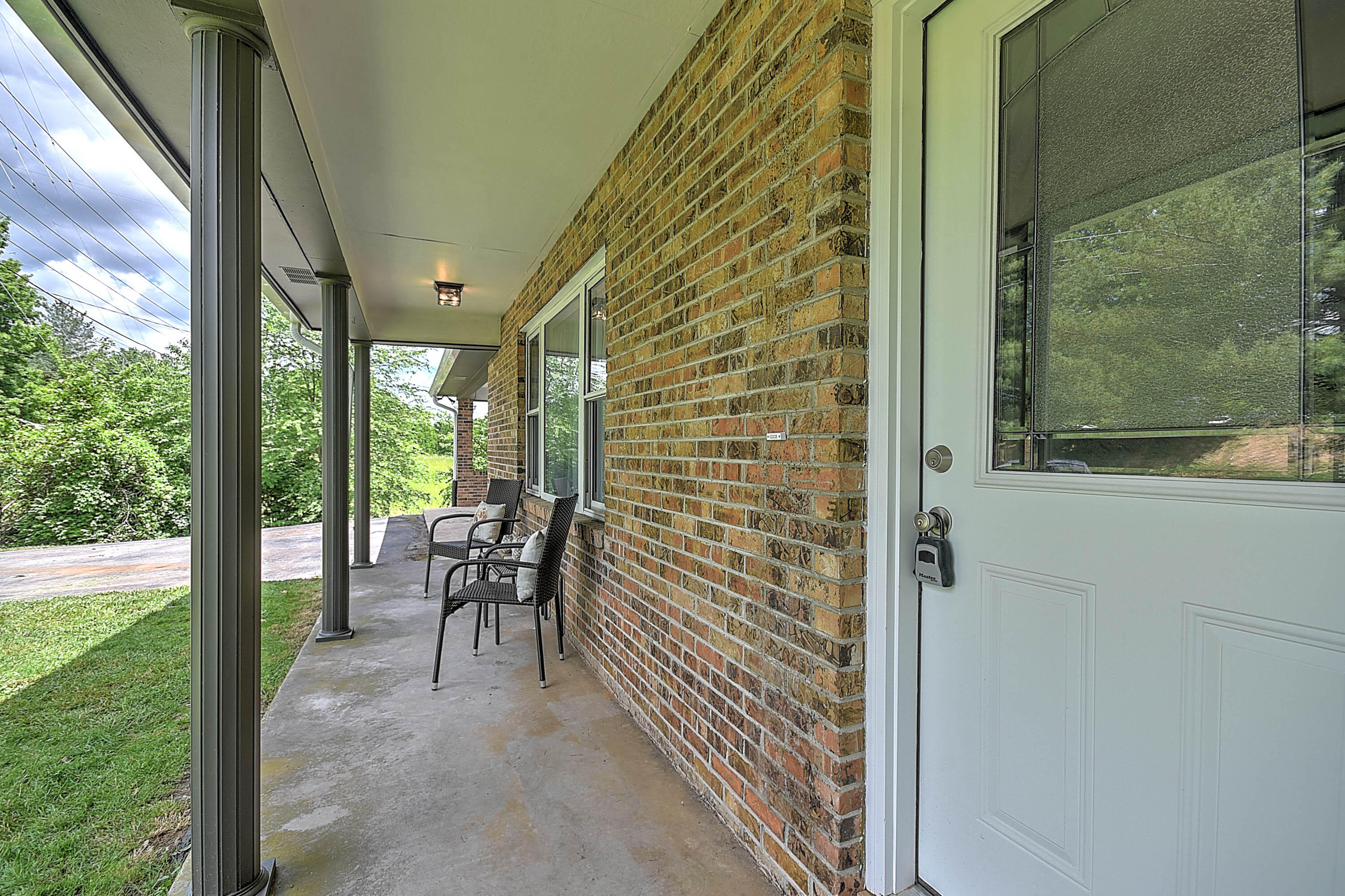 701 Meadow View Road Bristol, TN 37620 - Photo 4 of 68 MEADOWVIEW-4