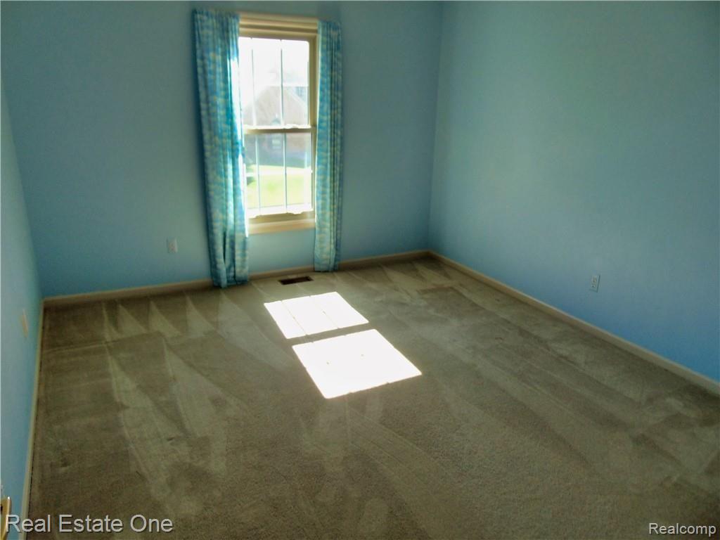 2458 Pleasant View Drive Rochester Hills, MI 48306 - Photo 61 of 68