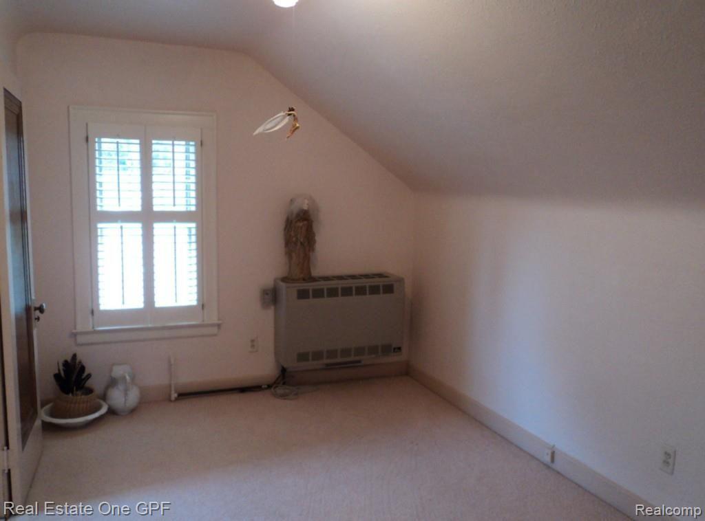 256 Moran Road Grosse Pointe, MI 48236 - Photo 18 of 20 18 DSC01180.jpg