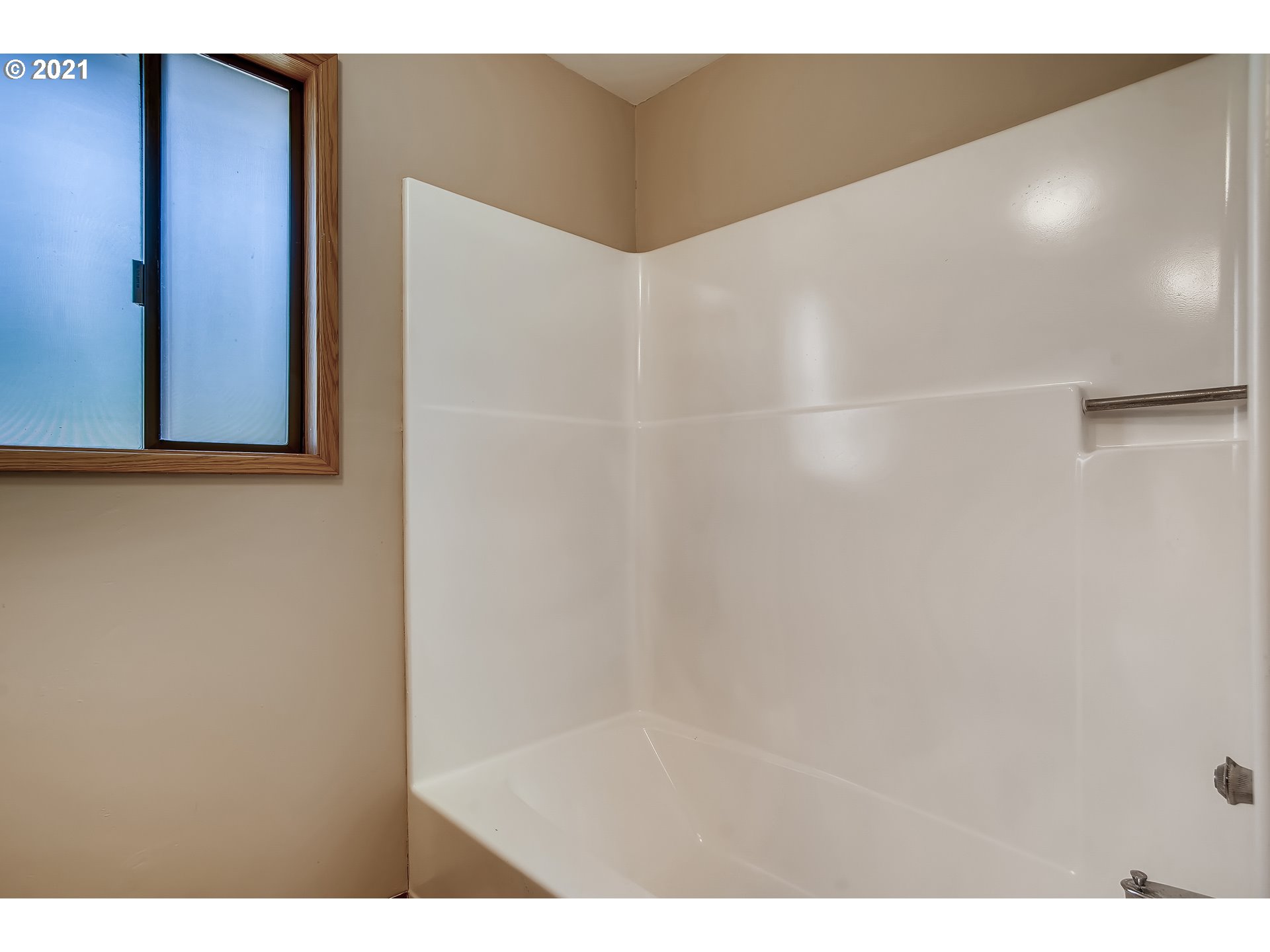 33273 Southwest Em Watts Road Scappoose, OR 97056 - Photo 12 of 32 Gallery Image 12