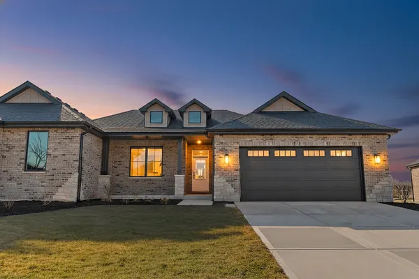 $699,000 | 11129 Lizmore Lane, Unit 37B, Orland Park, IL 60467