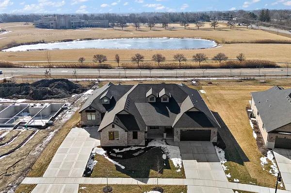 $699,000 | 11129 Lizmore Lane, Unit 37B, Orland Park, IL 60467