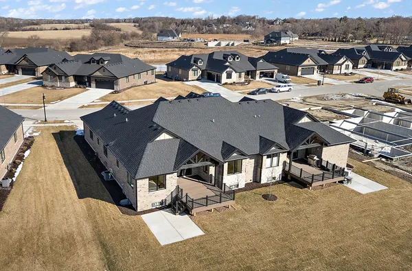 $699,000 | 11129 Lizmore Lane, Unit 37B, Orland Park, IL 60467