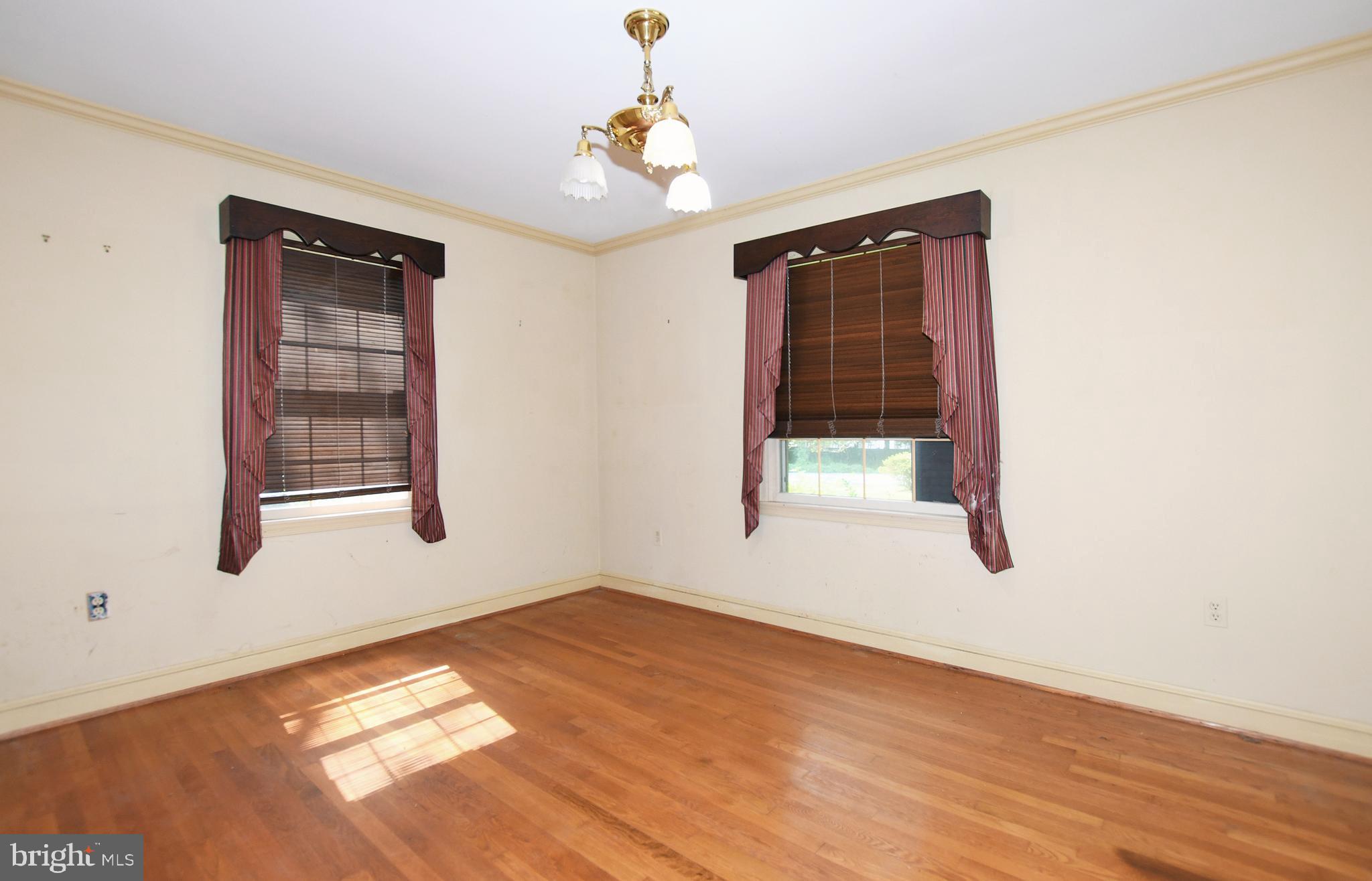6923 Greentree Road Bethesda, MD 20817 - Photo 11 of 26 Gallery Image 11
