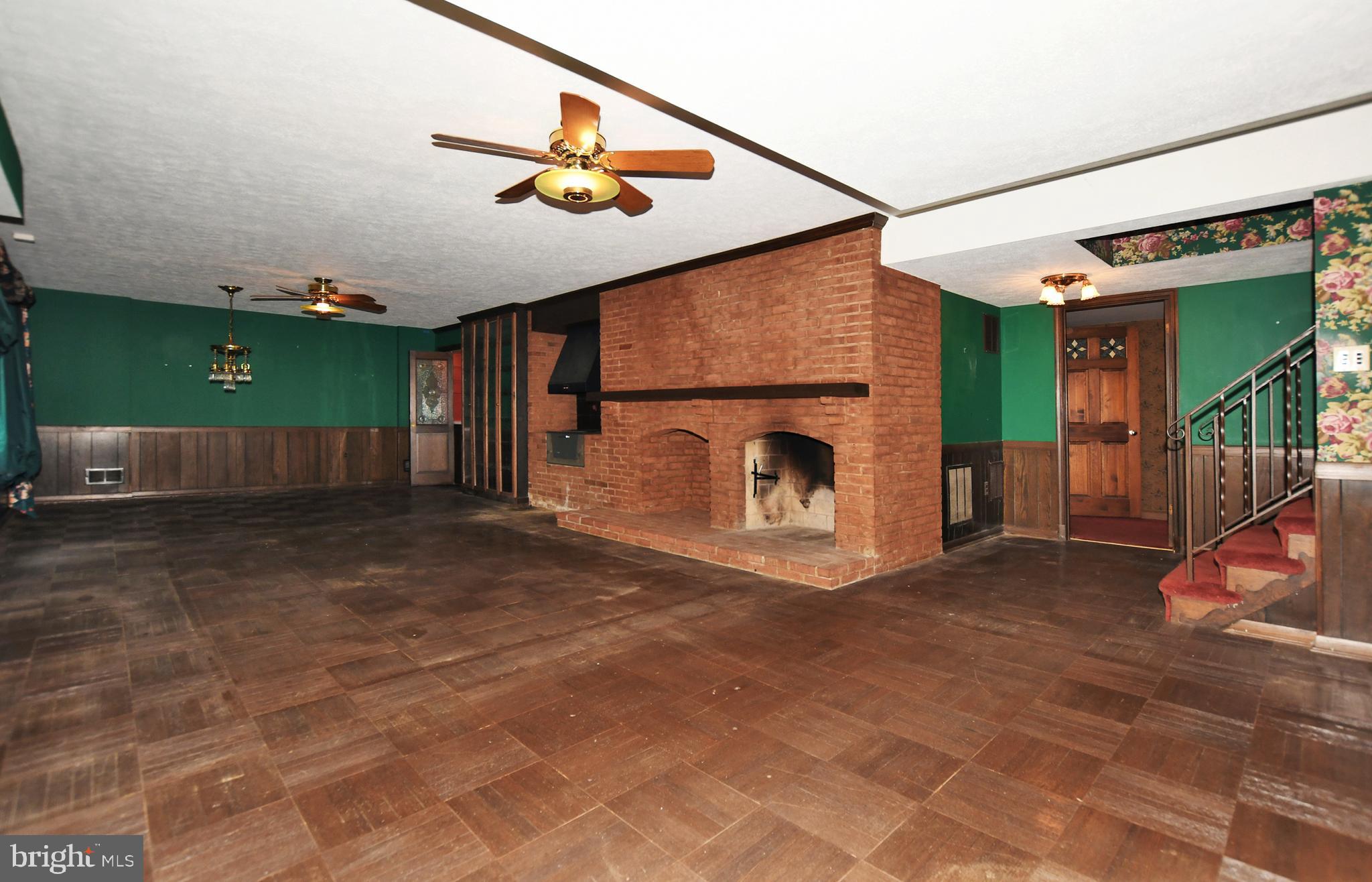 6923 Greentree Road Bethesda, MD 20817 - Photo 19 of 26 Gallery Image 19