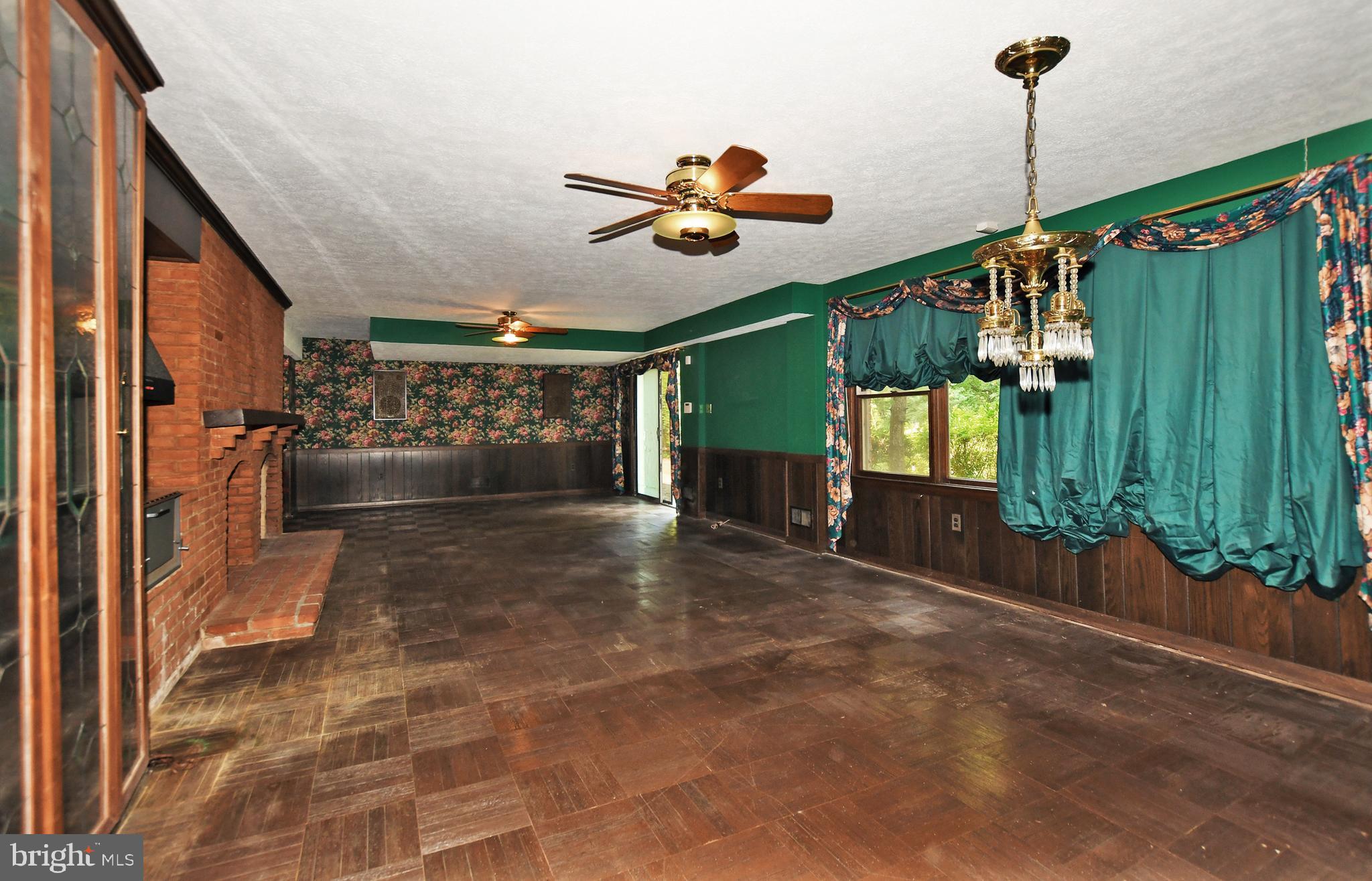 6923 Greentree Road Bethesda, MD 20817 - Photo 20 of 26 Gallery Image 20