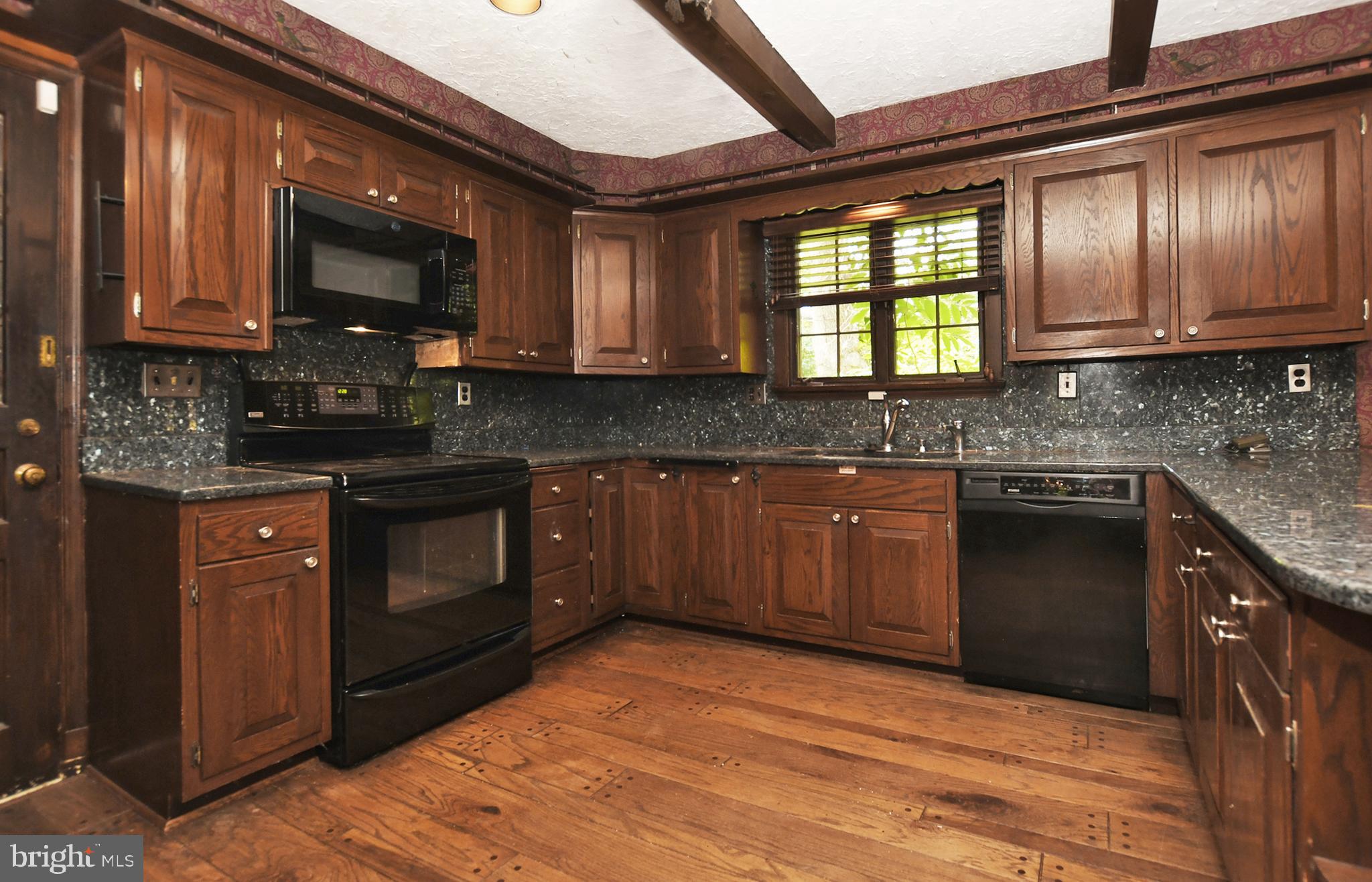6923 Greentree Road Bethesda, MD 20817 - Photo 2 of 26 Gallery Image 2