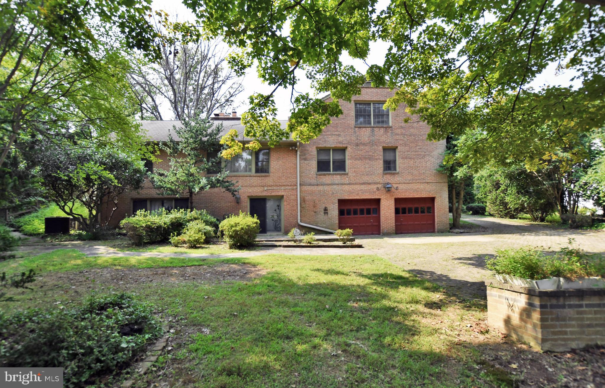 6923 Greentree Road Bethesda, MD 20817 - Photo 6 of 26 Gallery Image 6