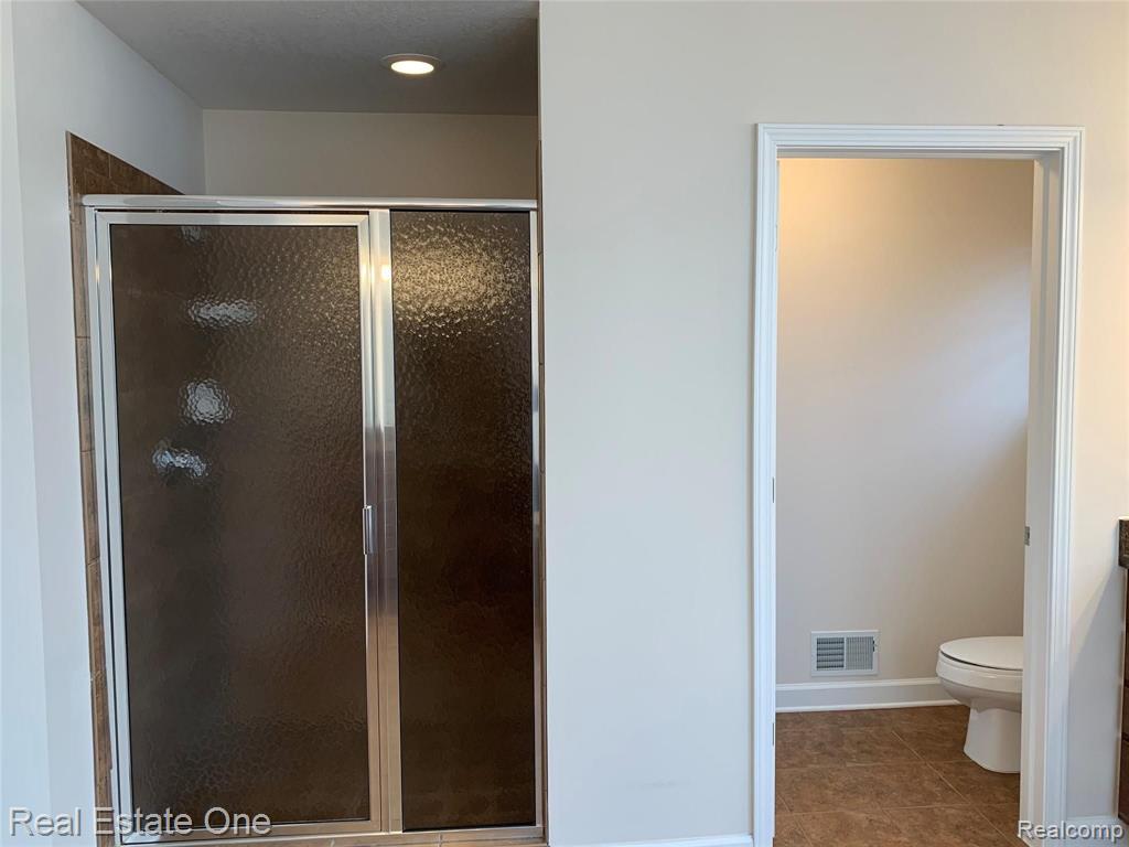 27134 Victoria Road Novi, MI 48374 - Photo 18 of 28