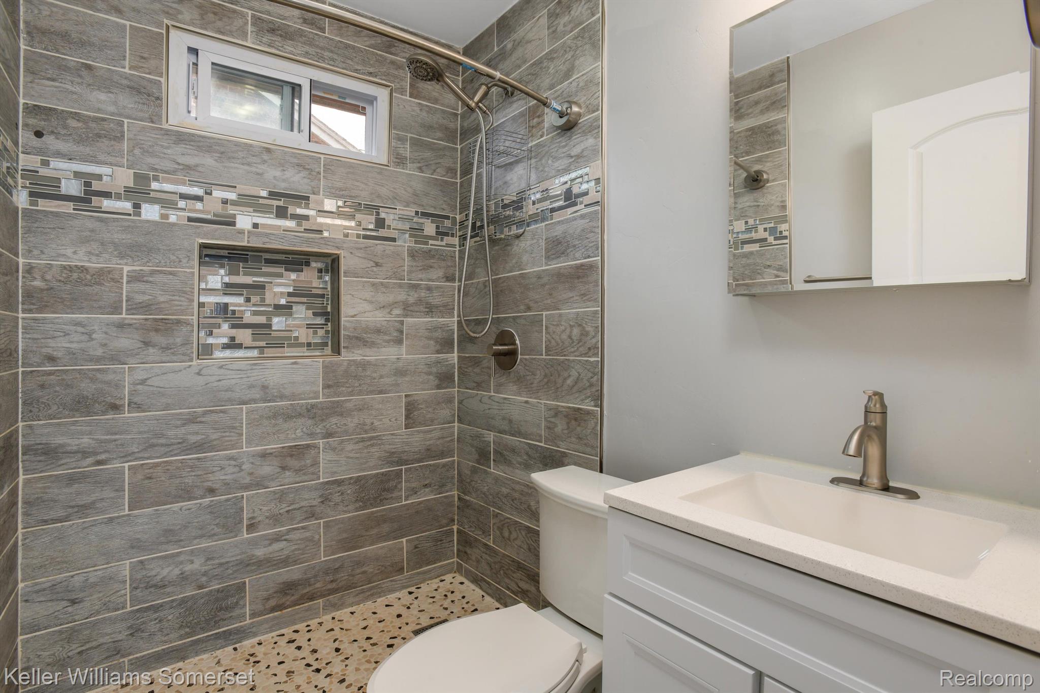 1069 Eaton Road Berkley, MI 48072 - Photo 14 of 33