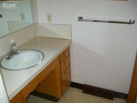 11467 West Pierson Road Flushing, MI 48433 - Photo 19 of 29 20423707-18.JPG