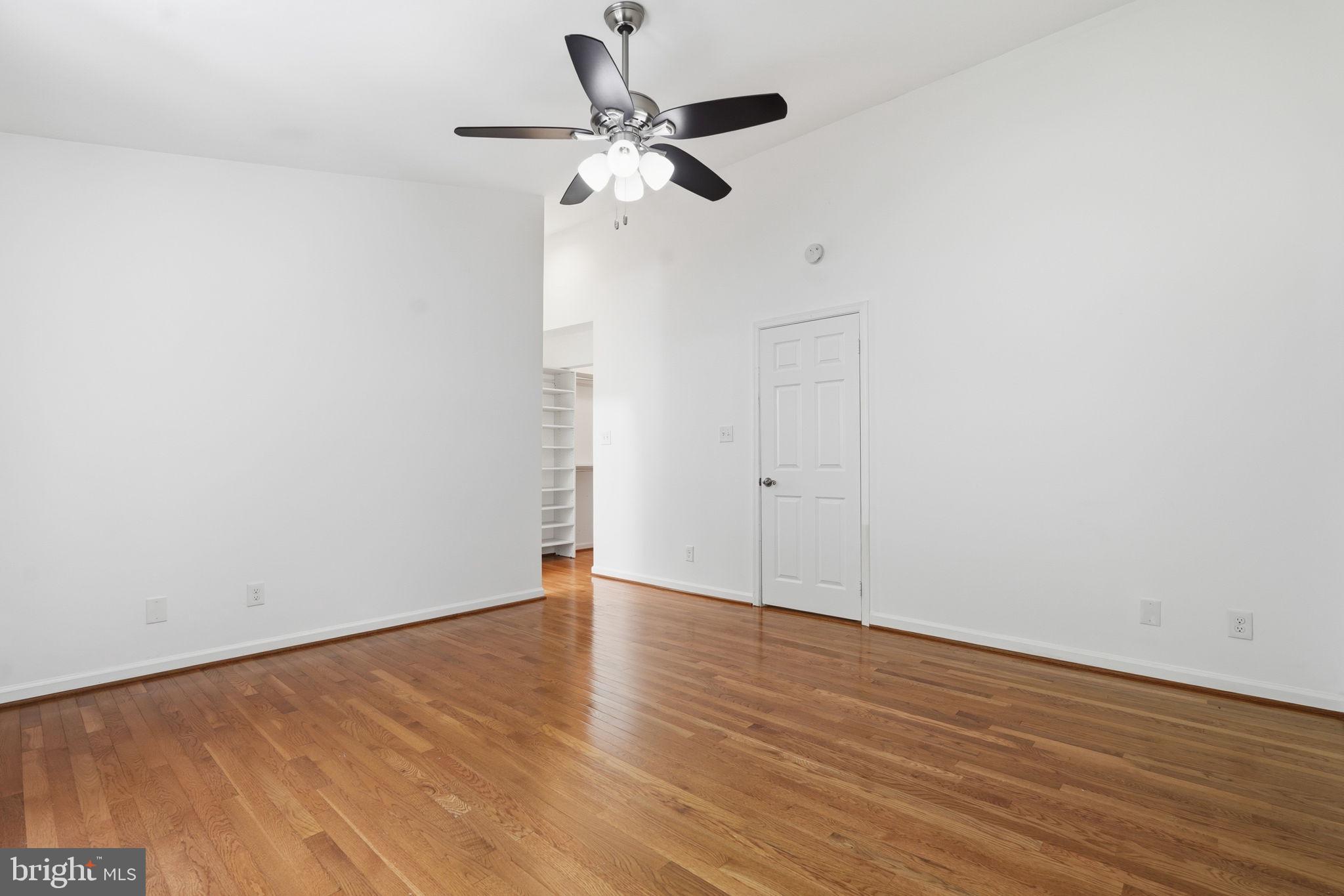 1609 Oak Spring Way Reston, VA 20190 - Photo 22 of 50
