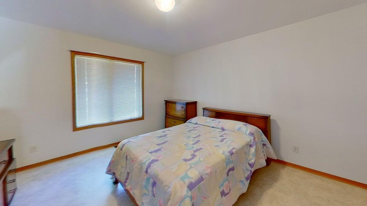 401 South Bruce Street Marshall, MN 56258 - Photo 19 of 45