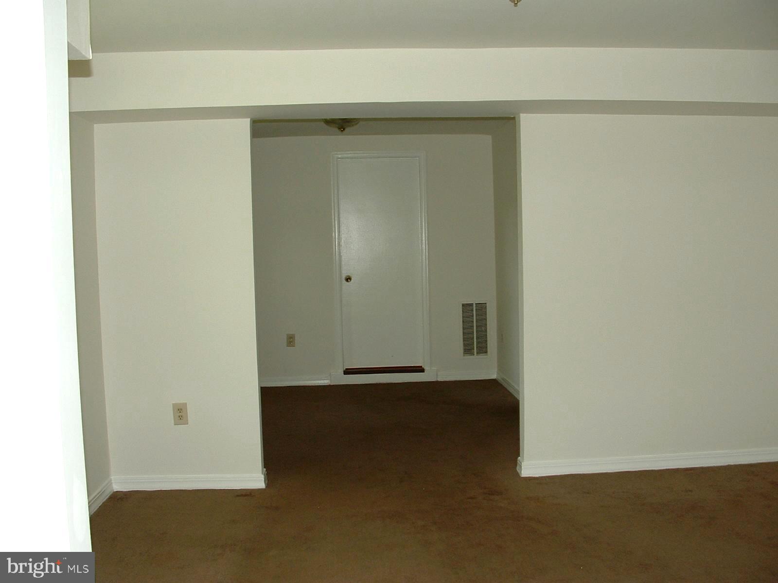 2218 Brinkley Road Fort Washington, MD 20744 - Photo 2 of 17