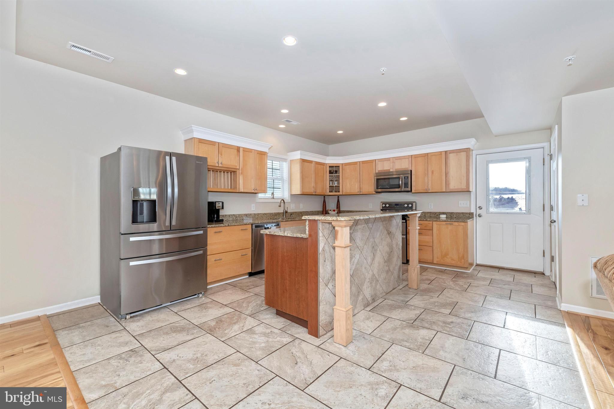 5655 Buffalo Road Mount Airy, MD 21771 - Photo 24 of 84 Easy Access to Kitchen through Side Door