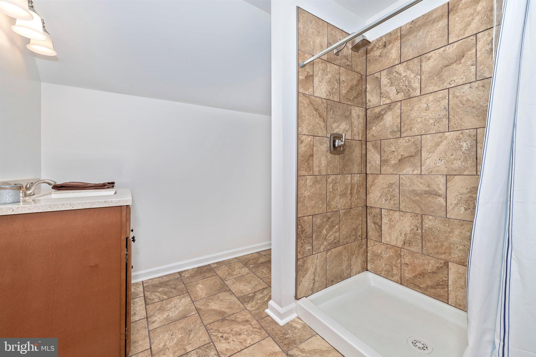5655 Buffalo Road Mount Airy, MD 21771 - Photo 51 of 84 Full Bath off Bedroom 3