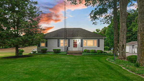 $725,000 | 5567 North 350 East, Rolling Prairie, IN 46371