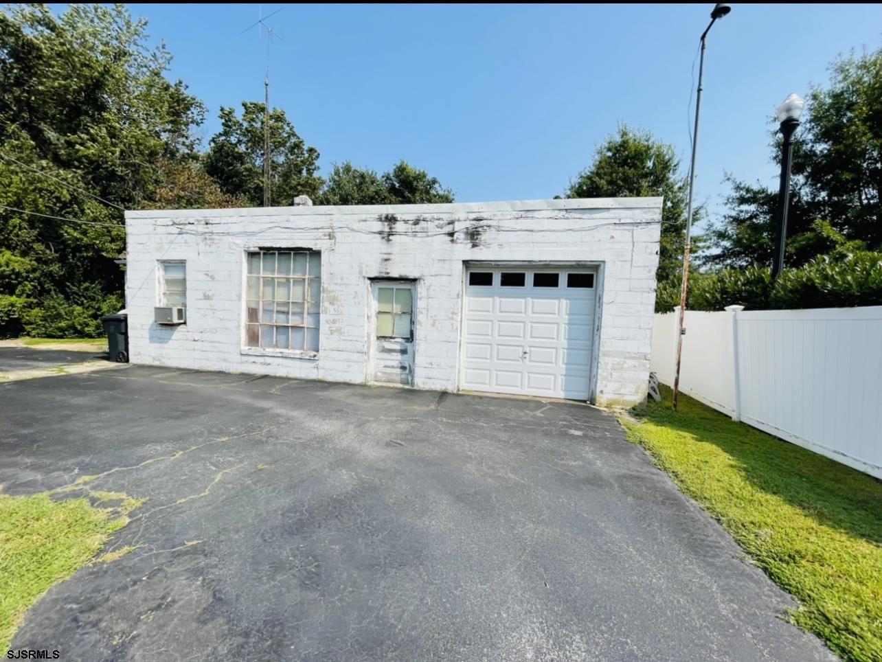 158 South Pitney Road Galloway Township, NJ 08205 - Photo 8 of 20 Gallery Image 8