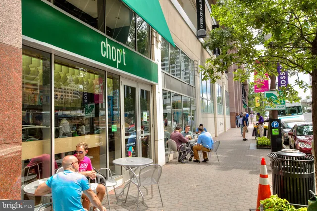 $5,400 | 1555 North Colonial Terrace, Unit 600, Arlington, VA 22209