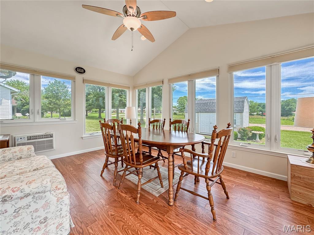 608 Katie Drive Waterloo, IL 62298 - Photo 4 of 41