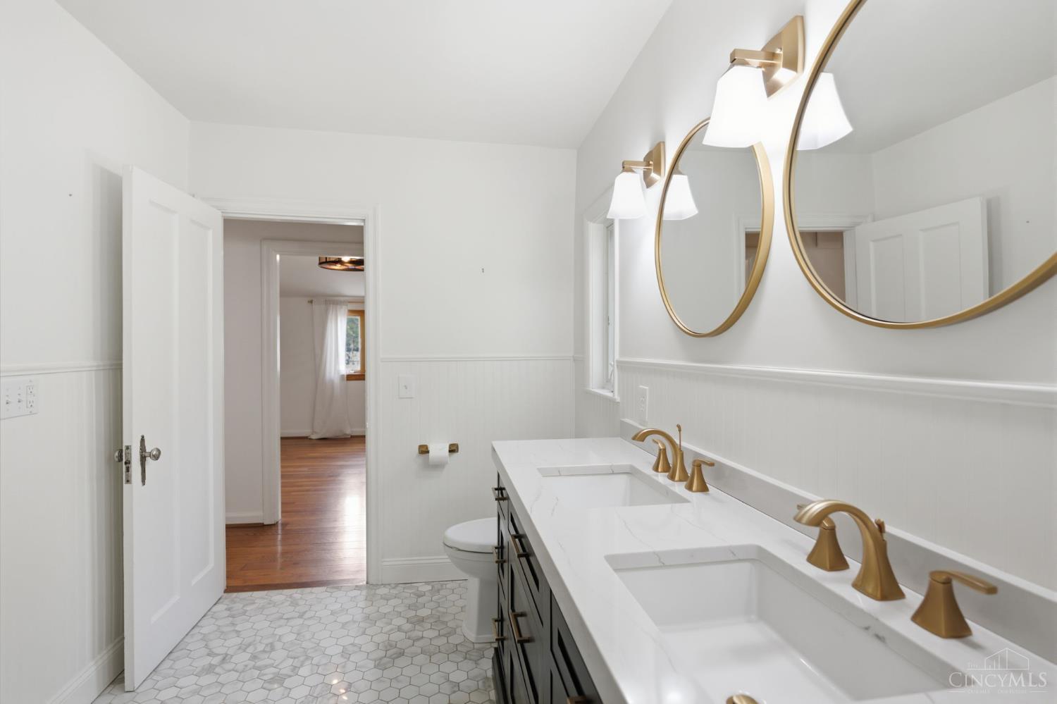 7767 Shawnee Run Road Cincinnati, OH 45243 - Photo 27 of 63