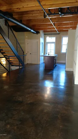 $2,000 | 5 B Market, Beaufort, SC 29906