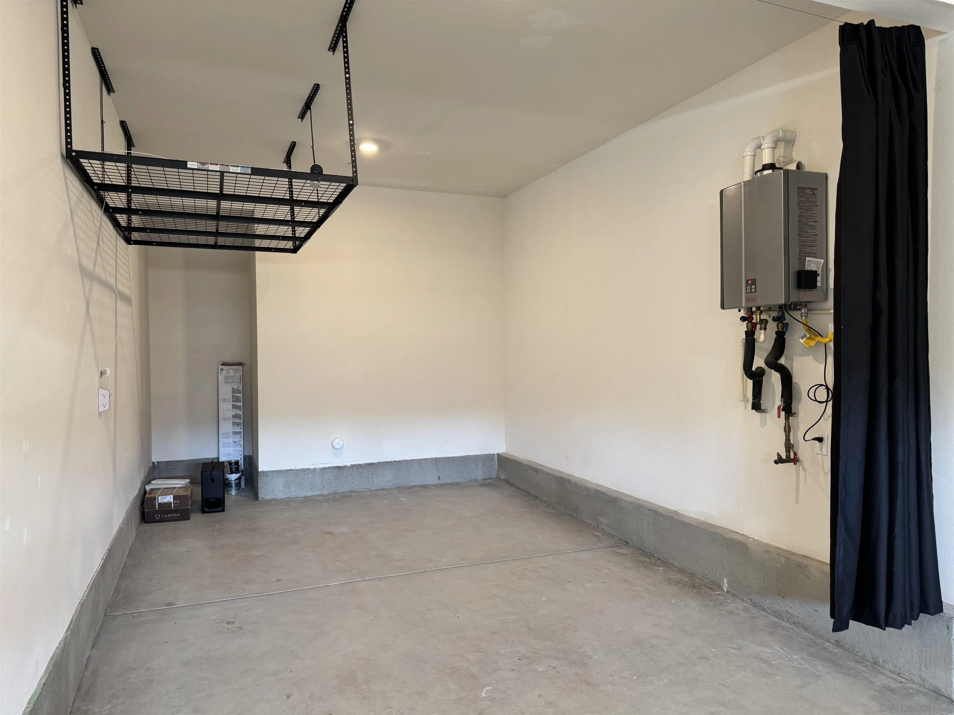 941 Lindbergh Drive San Marcos, CA 92069 - Photo 35 of 44 a view of entryway with wooden floor