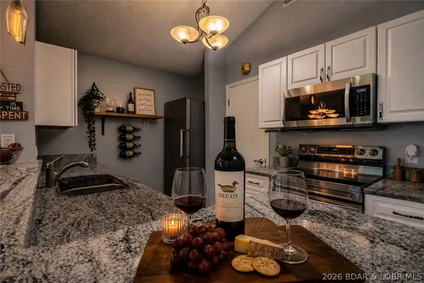 $237,000 | 98 Jonathan Drive, Unit 4C, Lake Ozark, MO 65049