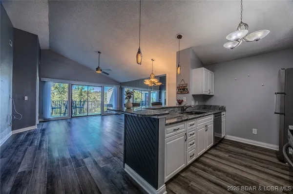 $237,000 | 98 Jonathan Drive, Unit 4C, Lake Ozark, MO 65049