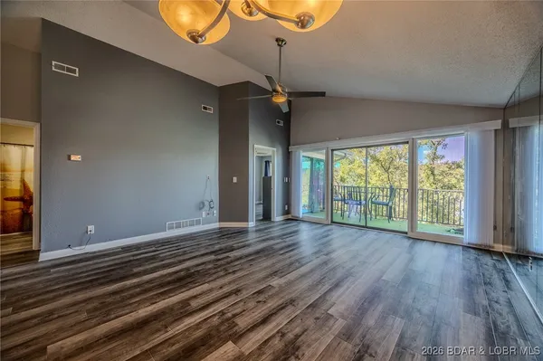 $237,000 | 98 Jonathan Drive, Unit 4C, Lake Ozark, MO 65049