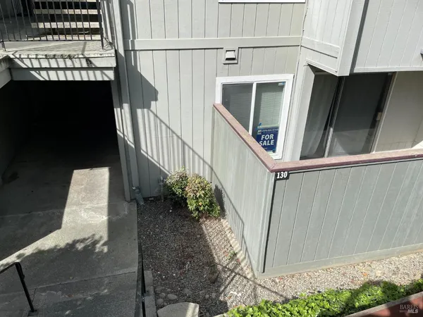 $230,000 | 1333 North Camino Alto, Unit 130, Vallejo, CA 94589