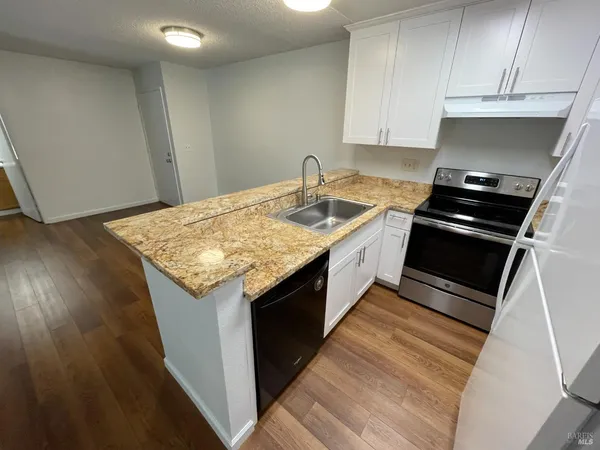 $230,000 | 1333 North Camino Alto, Unit 130, Vallejo, CA 94589