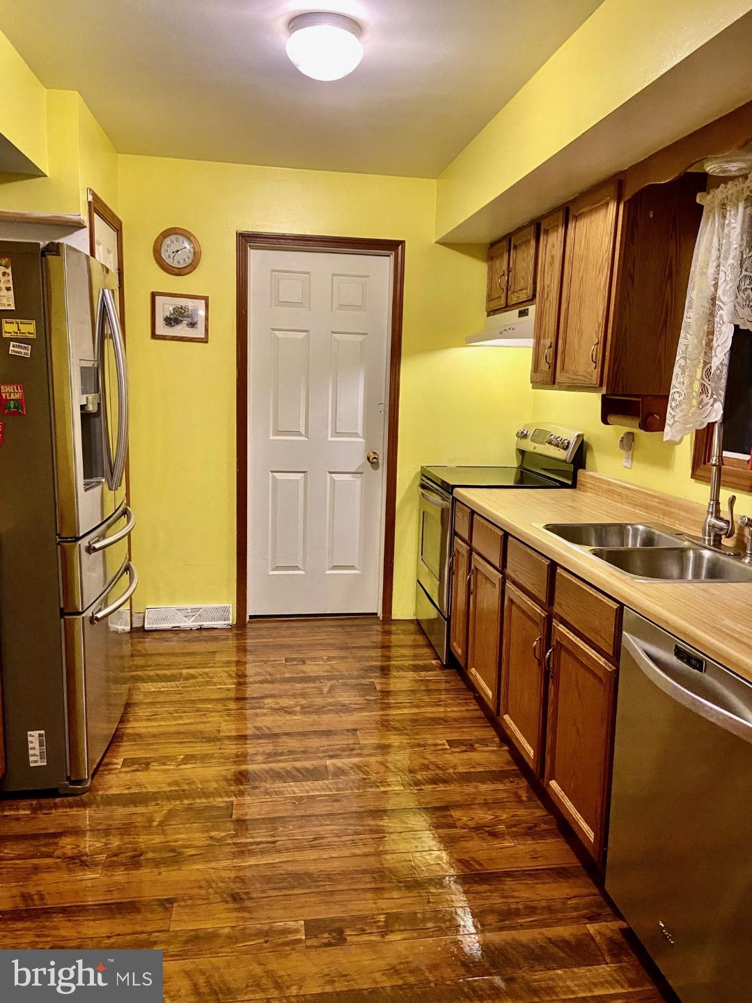 138 Ratledge Road Townsend, DE 19734 - Photo 11 of 17 Galley Kitchen