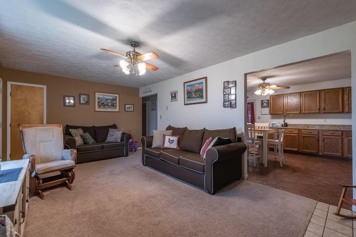 6792 Howe Road Middletown, OH 45042 - Photo 3 of 40 Gallery Image 3