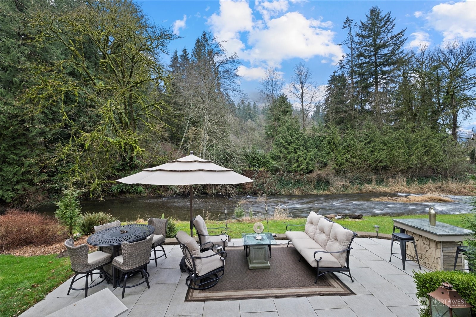 12815 Issaquah-Hobart Road Southeast Issaquah, WA 98027 - Photo 29 of 39