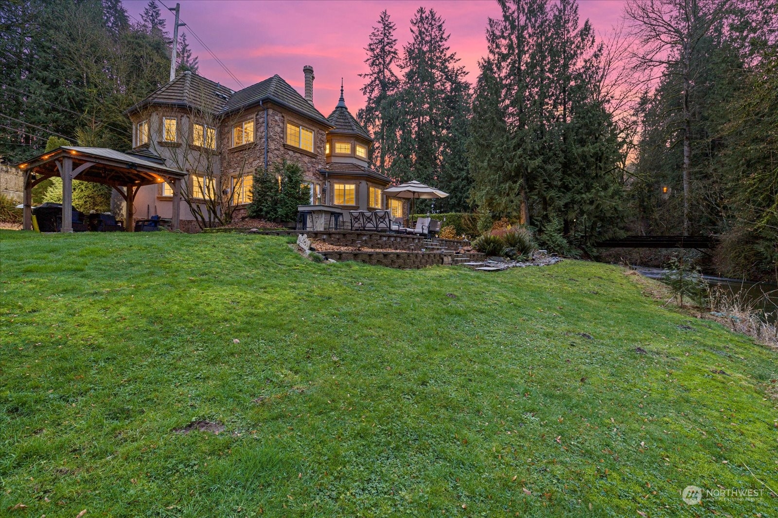 12815 Issaquah-Hobart Road Southeast Issaquah, WA 98027 - Photo 34 of 39